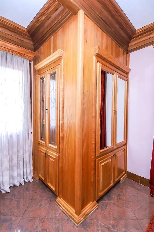 Brilant Antik Center Hotel Tirana